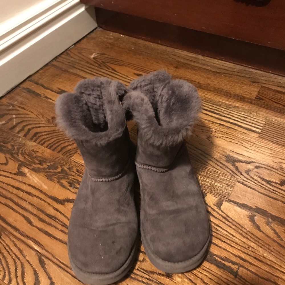 Uggs size 8- good condition!!!